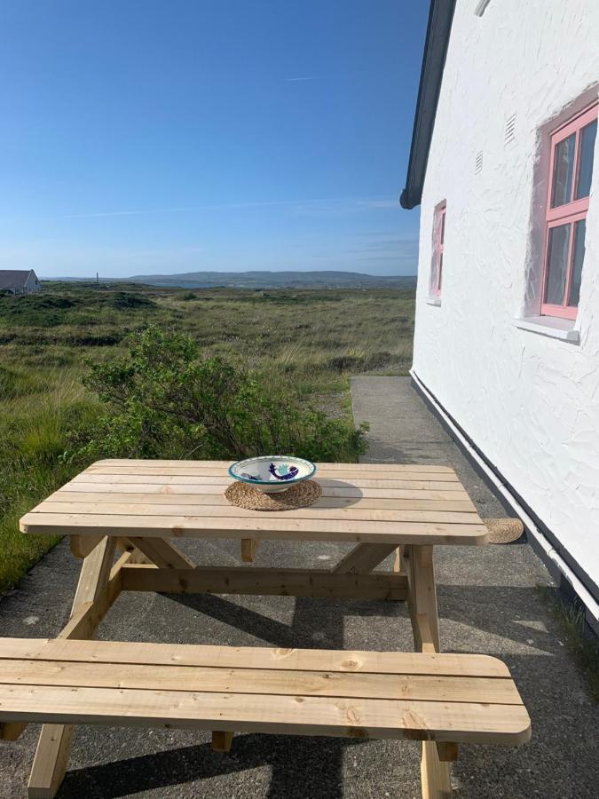 Pink Cottage Ballyconneely Dış mekan fotoğraf